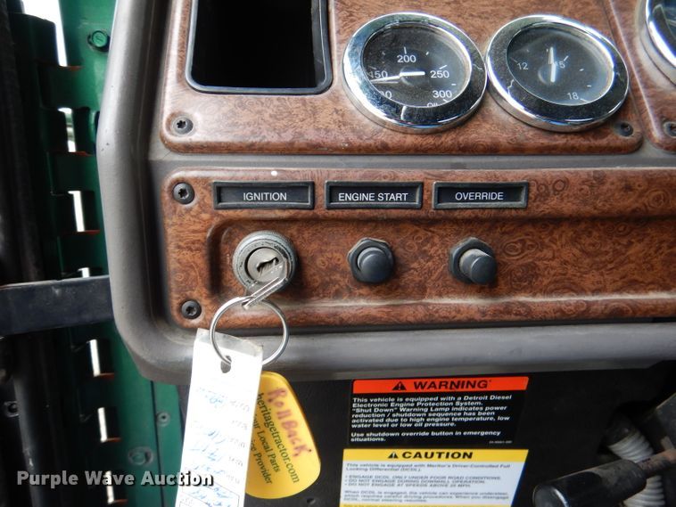 image for item DL8144 2007 Freightliner Classic  rollback truck