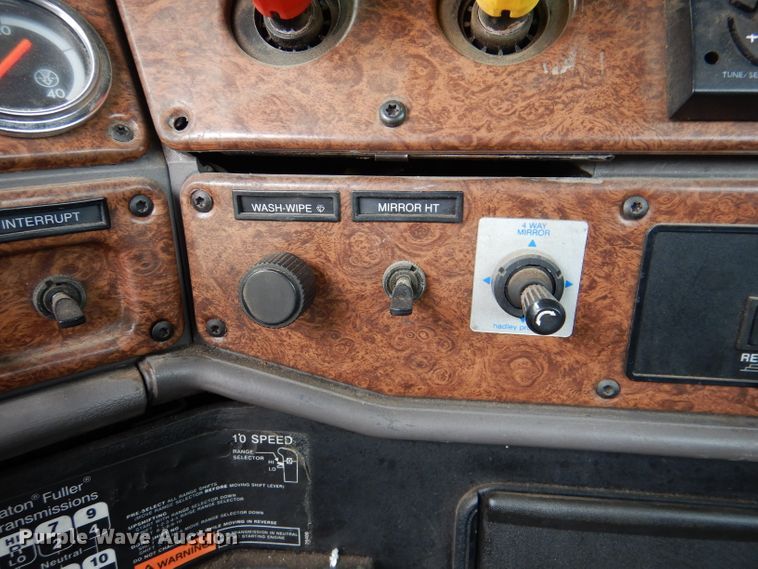 image for item DL8144 2007 Freightliner Classic  rollback truck