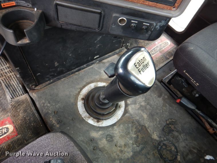 image for item DL8144 2007 Freightliner Classic  rollback truck