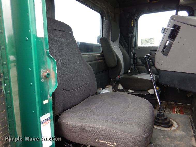 image for item DL8144 2007 Freightliner Classic  rollback truck