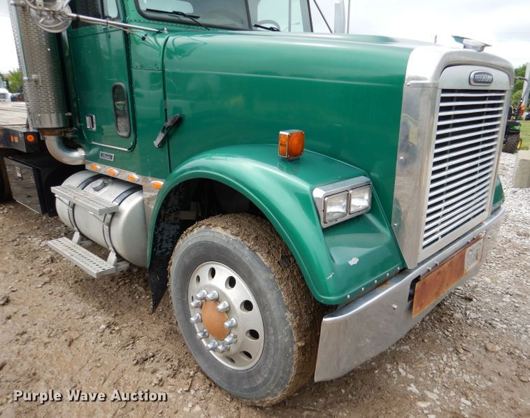 image for item DL8144 2007 Freightliner Classic  rollback truck