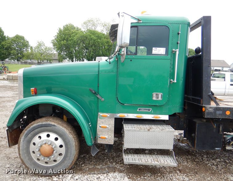 image for item DL8144 2007 Freightliner Classic  rollback truck