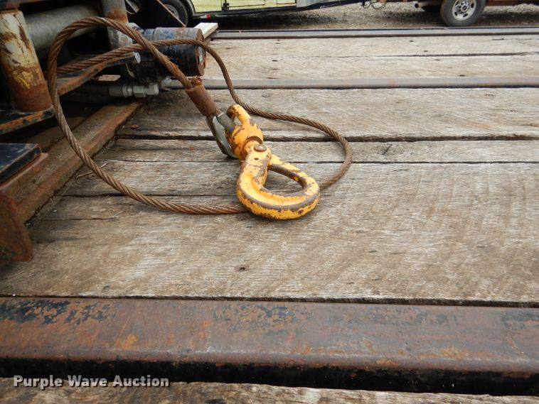 image for item DL8144 2007 Freightliner Classic  rollback truck