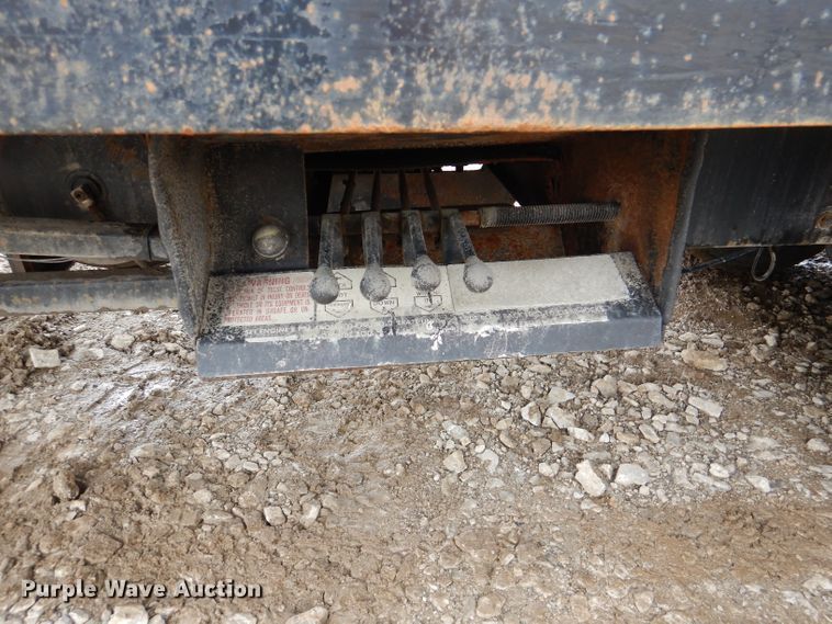 image for item DL8144 2007 Freightliner Classic  rollback truck