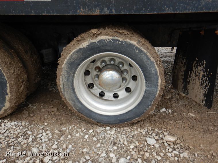 image for item DL8144 2007 Freightliner Classic  rollback truck