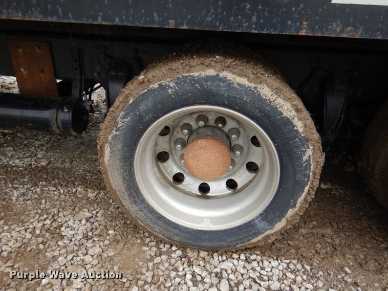 image for item DL8144 2007 Freightliner Classic  rollback truck