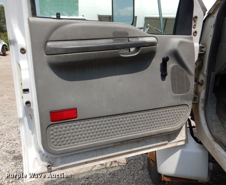 image for item DM0604 2004 Ford F650  vacuum truck