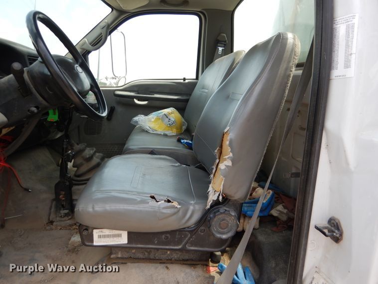 image for item DM0604 2004 Ford F650  vacuum truck