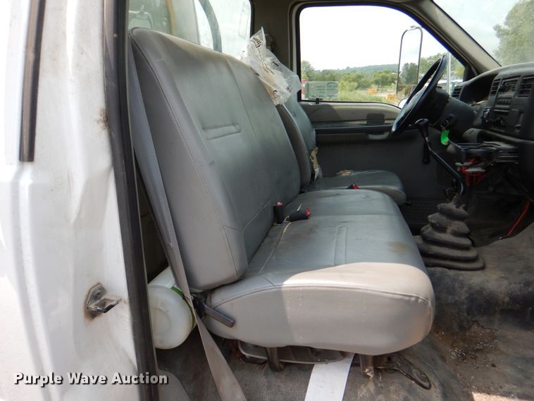 image for item DM0604 2004 Ford F650  vacuum truck