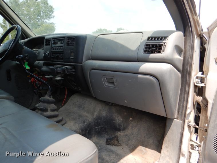 image for item DM0604 2004 Ford F650  vacuum truck