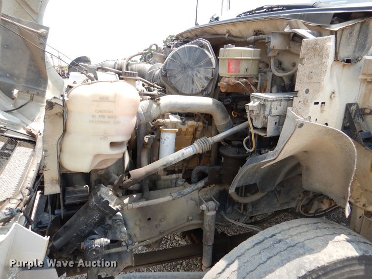 image for item DM0604 2004 Ford F650  vacuum truck