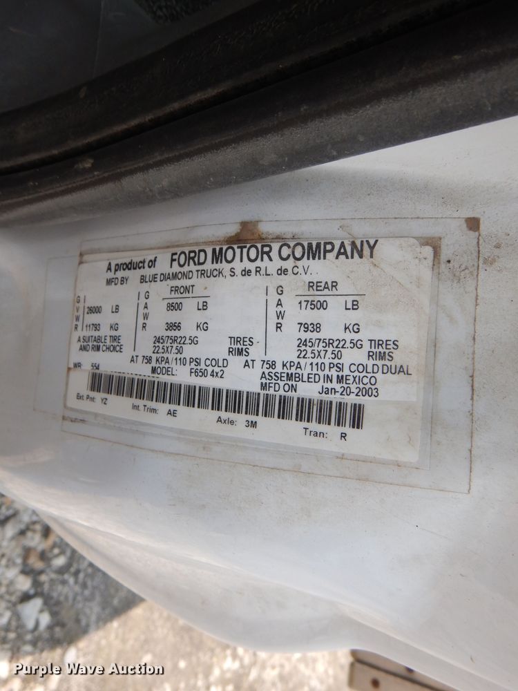 image for item DM0604 2004 Ford F650  vacuum truck