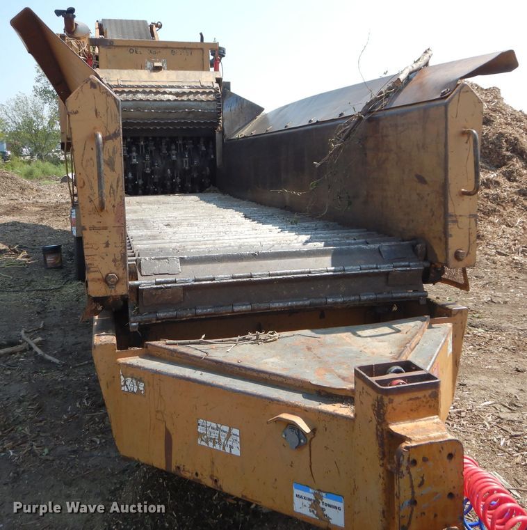 image for item DM0622 2002 Bandit 3680  horizontal grinder