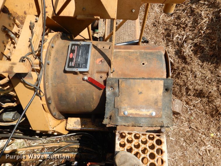 image for item DM0622 2002 Bandit 3680  horizontal grinder