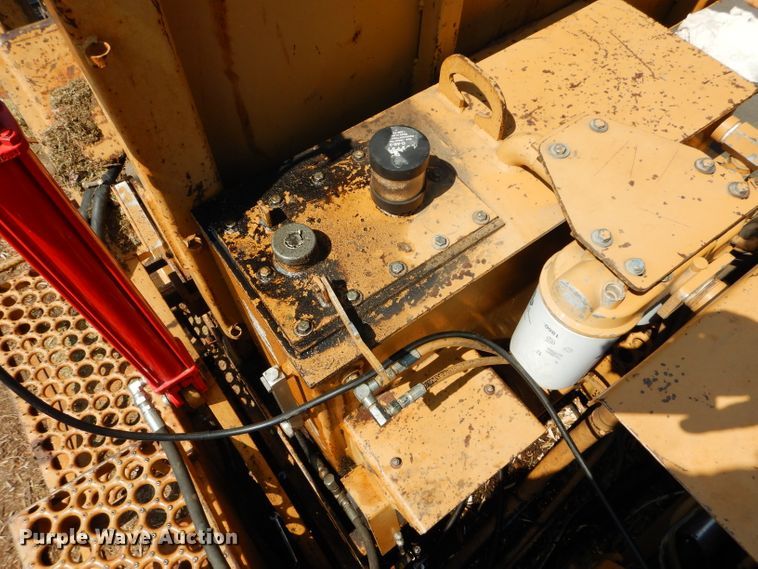 image for item DM0622 2002 Bandit 3680  horizontal grinder