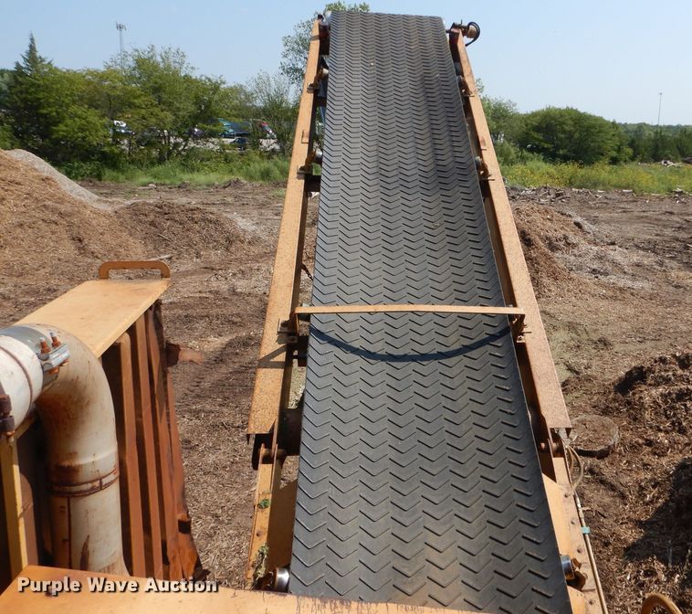 image for item DM0622 2002 Bandit 3680  horizontal grinder