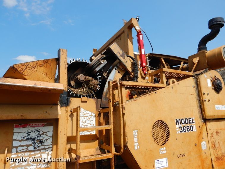 image for item DM0622 2002 Bandit 3680  horizontal grinder