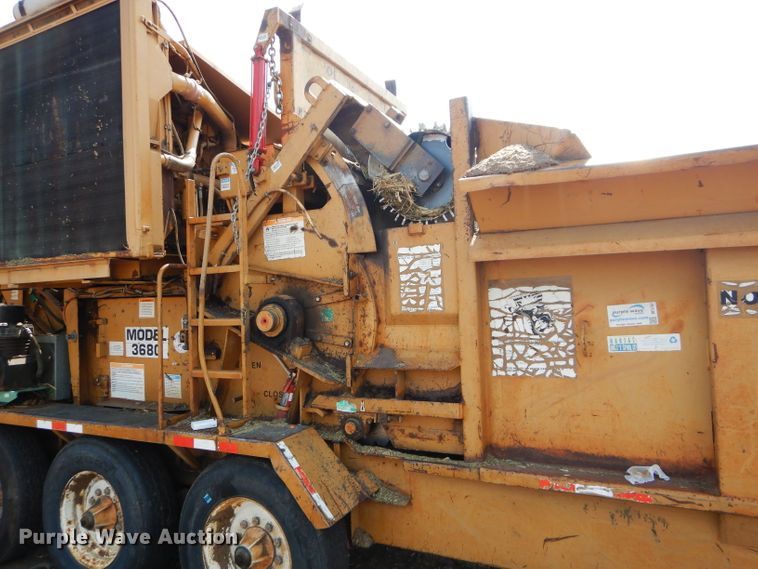 image for item DM0622 2002 Bandit 3680  horizontal grinder