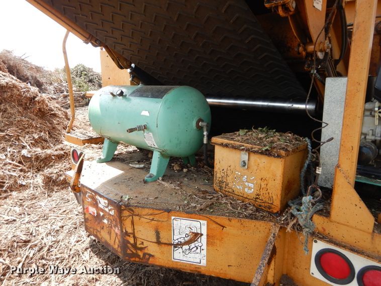 image for item DM0622 2002 Bandit 3680  horizontal grinder