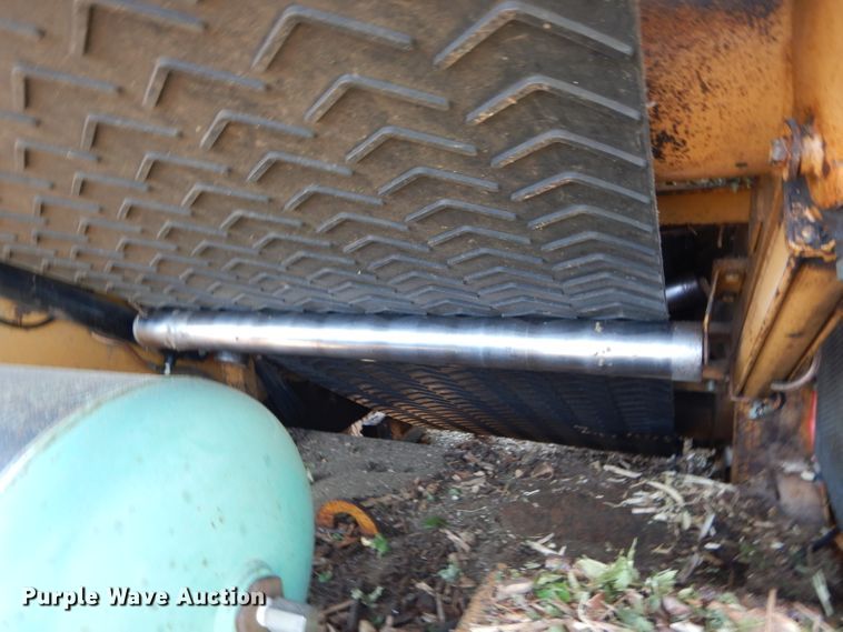 image for item DM0622 2002 Bandit 3680  horizontal grinder