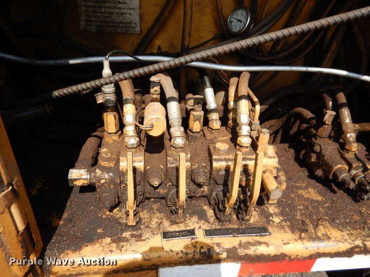 image for item DM0622 2002 Bandit 3680  horizontal grinder