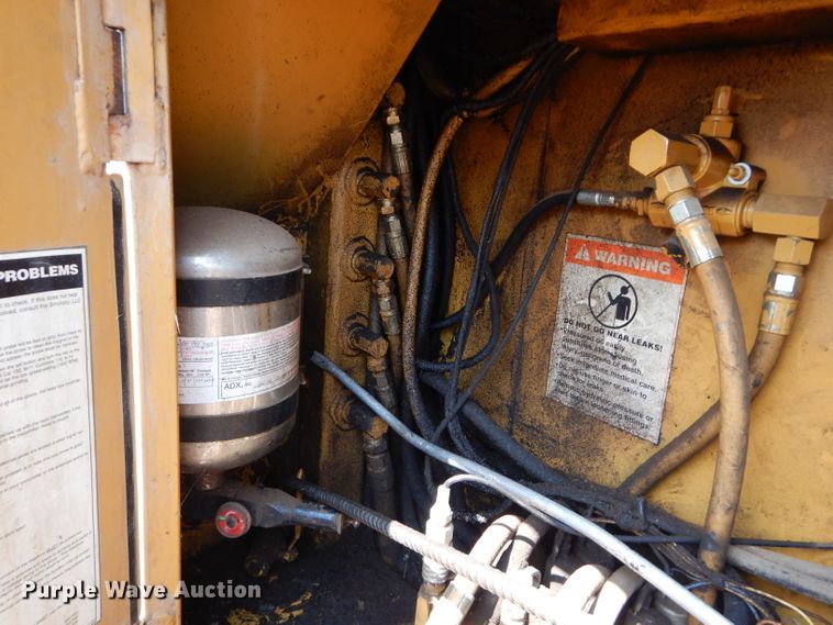 image for item DM0622 2002 Bandit 3680  horizontal grinder