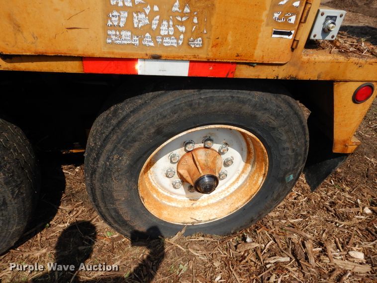 image for item DM0622 2002 Bandit 3680  horizontal grinder