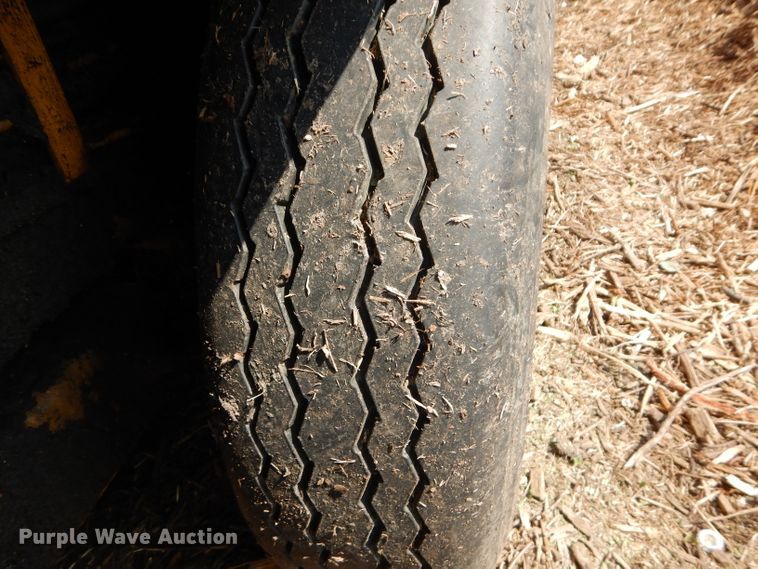 image for item DM0622 2002 Bandit 3680  horizontal grinder