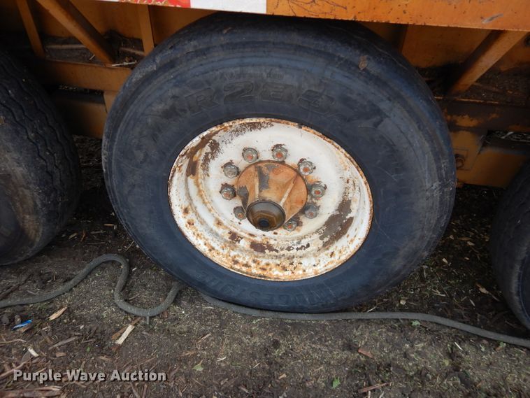 image for item DM0622 2002 Bandit 3680  horizontal grinder