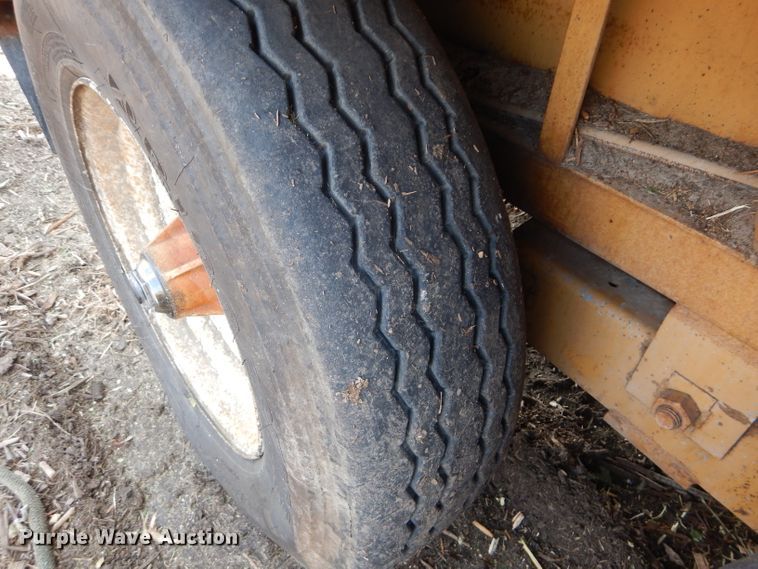 image for item DM0622 2002 Bandit 3680  horizontal grinder