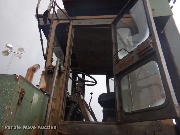 image for item DM5279 1971 Caterpillar 830MB  conventional scraper