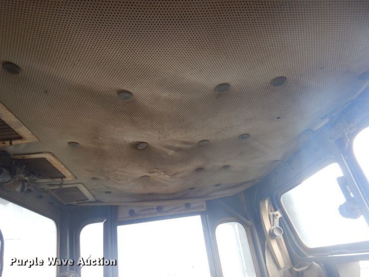 image for item DM5279 1971 Caterpillar 830MB  conventional scraper