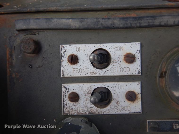 image for item DM5279 1971 Caterpillar 830MB  conventional scraper