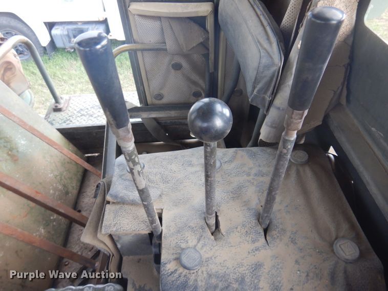 image for item DM5279 1971 Caterpillar 830MB  conventional scraper