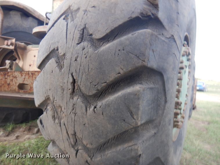 image for item DM5279 1971 Caterpillar 830MB  conventional scraper