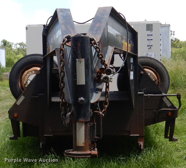 image for item DM6424 2007 Hefty  equipment trailer