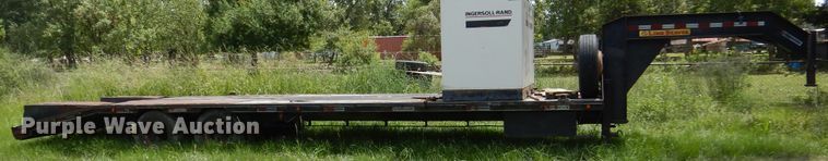 image for item DM6424 2007 Hefty  equipment trailer