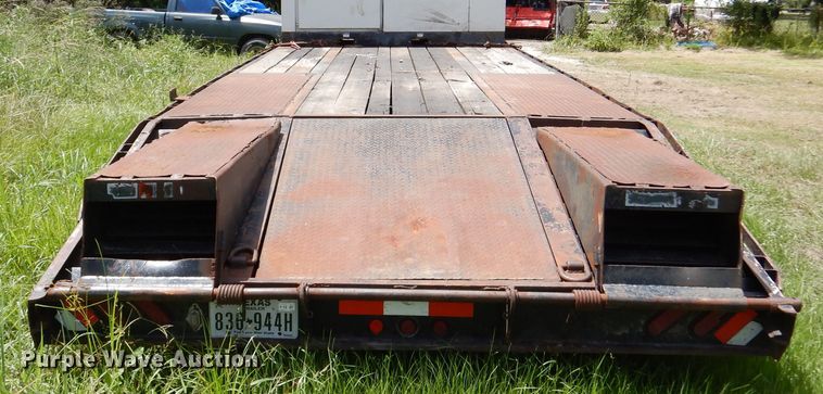 image for item DM6424 2007 Hefty  equipment trailer