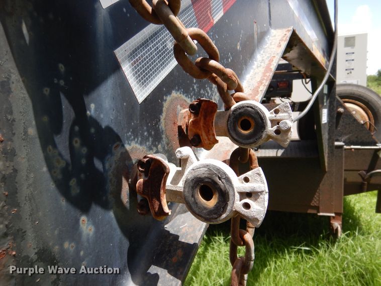 image for item DM6424 2007 Hefty  equipment trailer