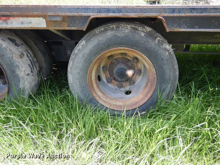 image for item DM6424 2007 Hefty  equipment trailer