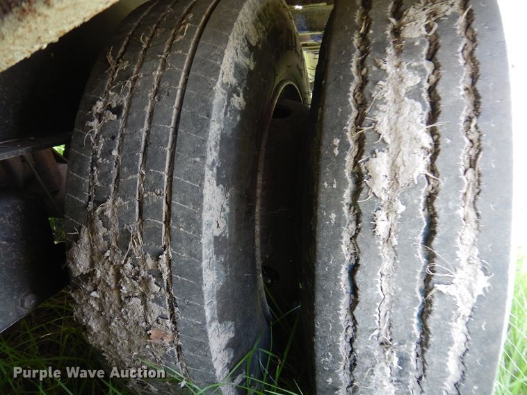 image for item DM6424 2007 Hefty  equipment trailer