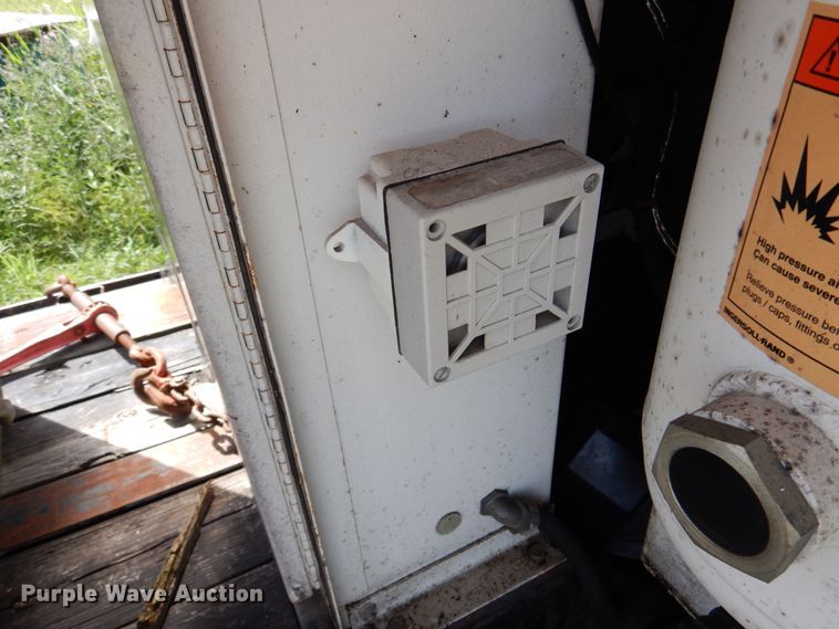 image for item DM6425 Ingersoll Rand SSR-EPE50  air compressor