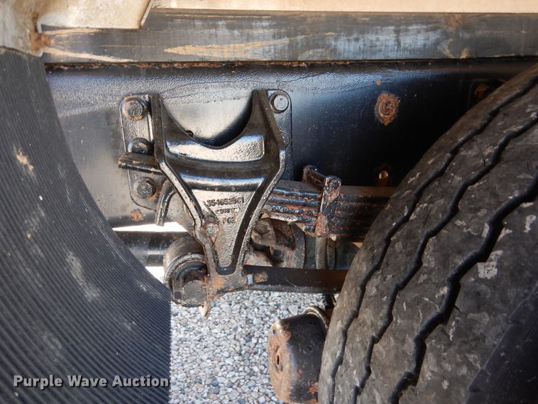 image for item DM6438 2011 International DuraStar 4400  fuel truck