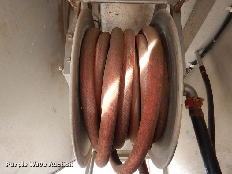 image for item DM6438 2011 International DuraStar 4400  fuel truck