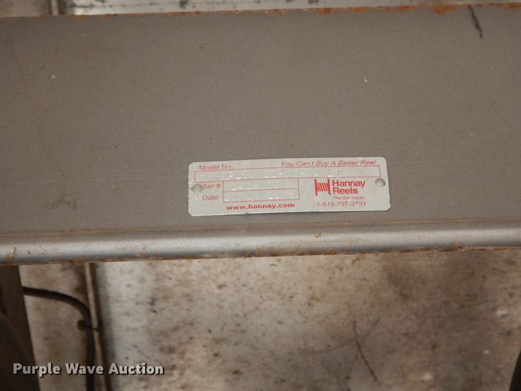 image for item DM6438 2011 International DuraStar 4400  fuel truck