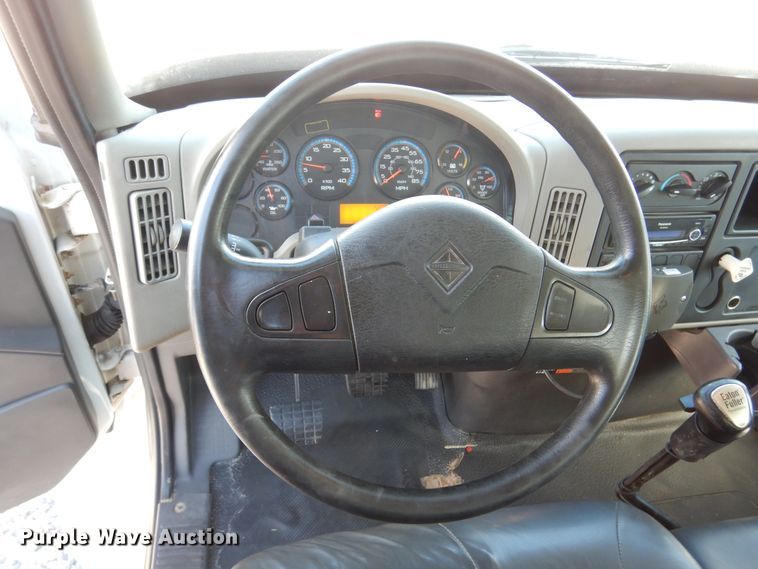 image for item DM6438 2011 International DuraStar 4400  fuel truck