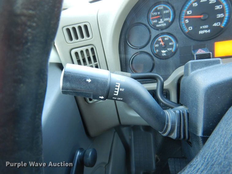 image for item DM6438 2011 International DuraStar 4400  fuel truck