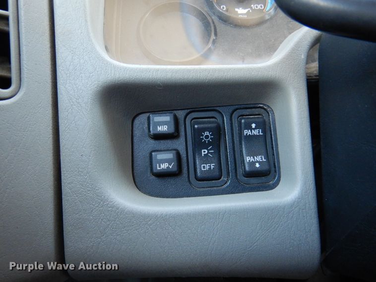 image for item DM6438 2011 International DuraStar 4400  fuel truck