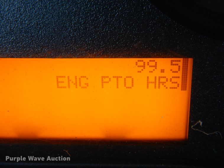 image for item DM6438 2011 International DuraStar 4400  fuel truck