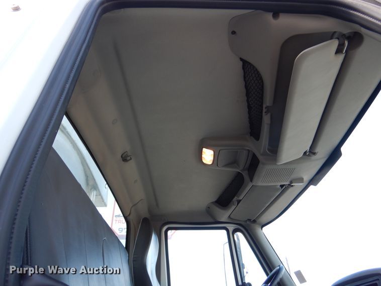 image for item DM6438 2011 International DuraStar 4400  fuel truck